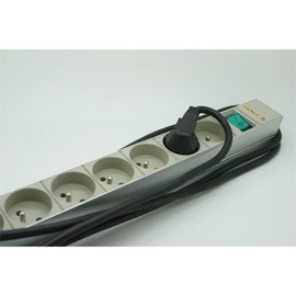 CONTEG PDU 19" 8xUTE, kapcsolós