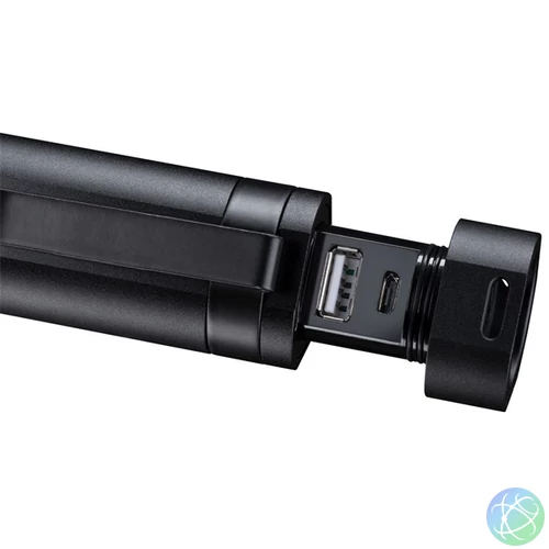 Varta 18901101111 hordozható Night Cutter F30R 2600mAh  powerbank+IPX4 elemlámpa