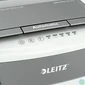 Kép 7/10 - Leitz IQ AutoFeed SmallOffice 50X P4 Iratmegsemmisítő White