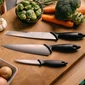 Kép 4/6 - Késkészlet, kezdő, 3 darabos, FISKARS "Essential"