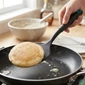 Kép 2/3 - Baker's Secret konyhai spatula - nylon - 35,3 cm