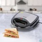 Kép 2/5 - Szendvicssütő - 3 az 1-ben - 220-240V - 800W - ezüst/fekete