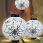 Kép 2/3 - Lampion - LED-es pókháló - 2 x AAA - 20 cm