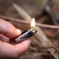 Kép 6/8 - True Utility Firestash, TU262K, vízálló öngyújtó, krómozott cink, hagyományos öngyújtóbenzin