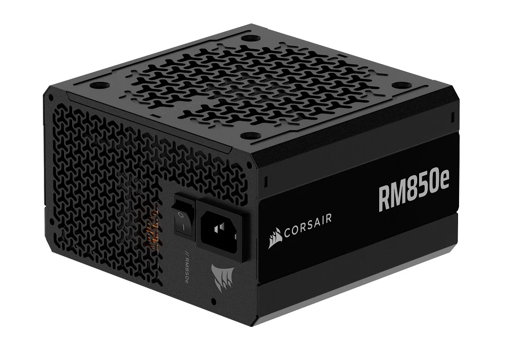 Corsair RM850e (2025) 850W Cybenetics Gold ATX 3.1 tápegység, fekete